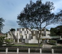 RAlice Smith School׃@OӋ